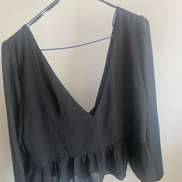 H&M top - Picture 2 of 2